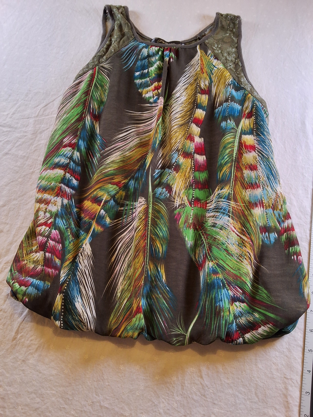 Sleeveless Feather Print Bubble Hem Top - Multicolor